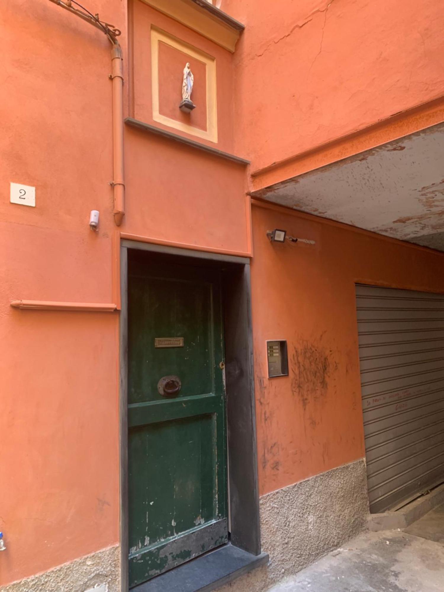 The First Colombo Brignole XX Settembre Apartment Генуа Екстериор снимка