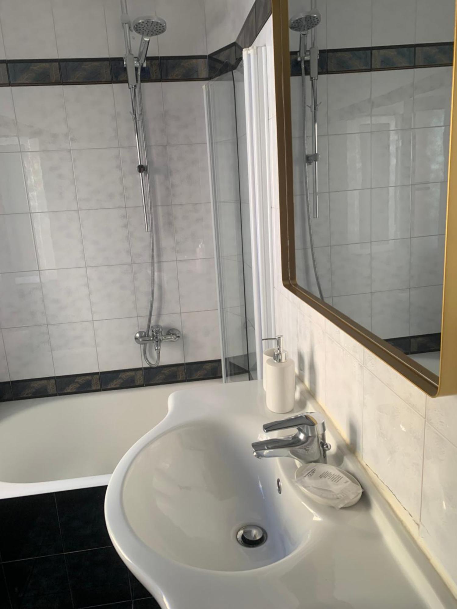The First Colombo Brignole XX Settembre Apartment Генуа Екстериор снимка